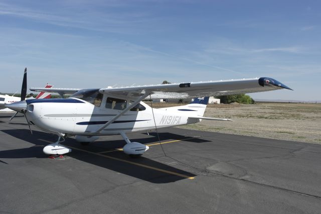 Cessna Skylane (N191FA) - April 26, 2015 at Harris Ranch Airport (3O8) on April 26, 2015.