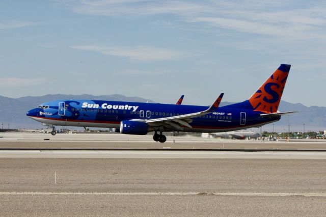 Boeing 737-800 (N804SY)