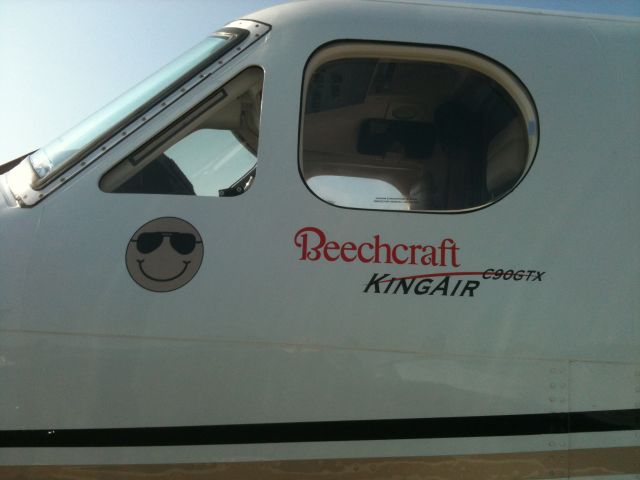 Beechcraft King Air 90 (N320KA)