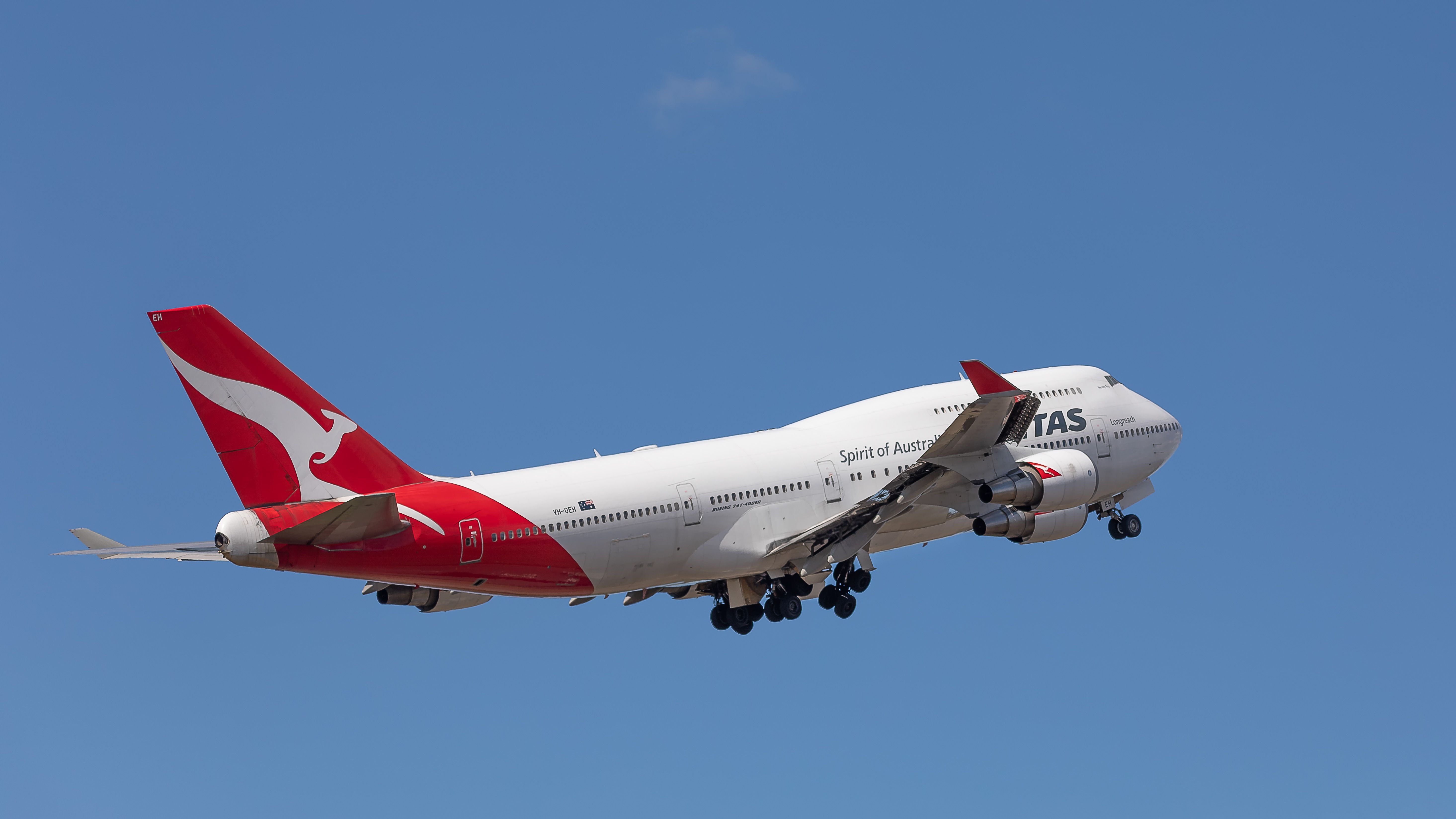 Boeing 747-400 (VH-OEH)