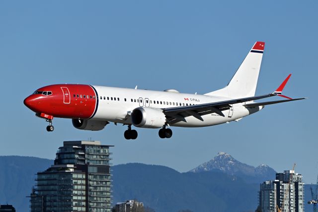 Boeing 737 MAX 8 (C-FULJ)