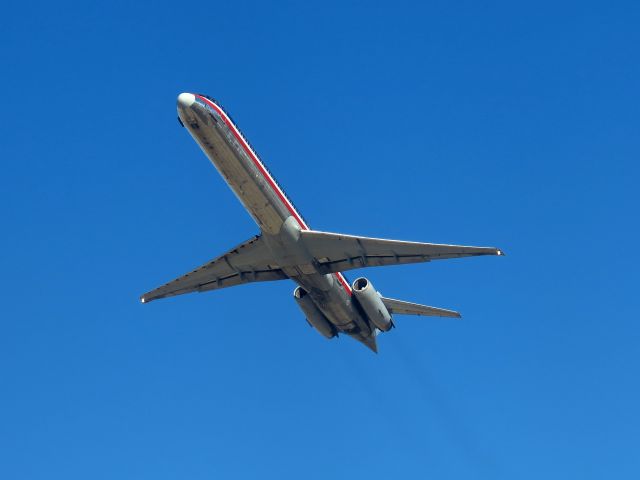 McDonnell Douglas MD-82 (N479AA)