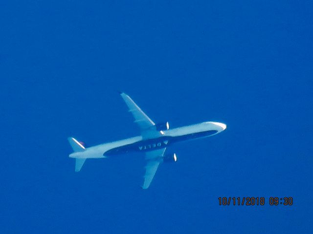 Airbus A321 (N337DN)