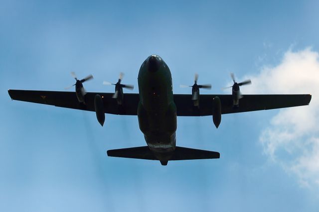 Lockheed C-130 Hercules —