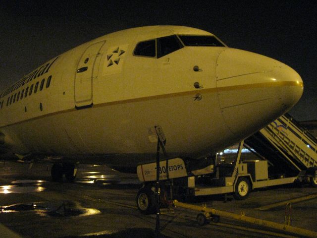 Boeing 737-700 (N17730)