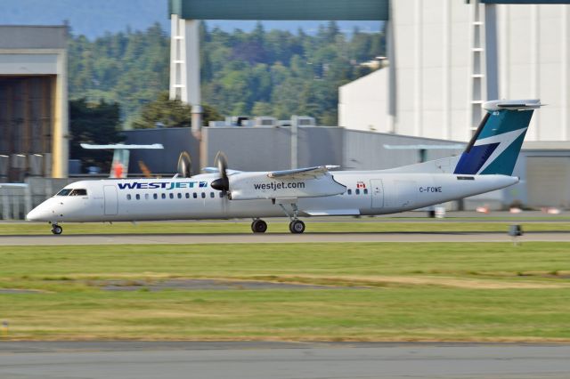 de Havilland Dash 8-400 (C-FOWE)