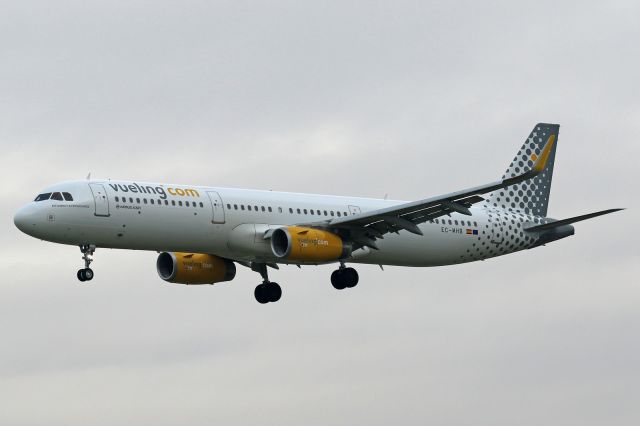 Airbus A321 (EC-MHB)