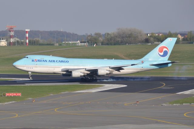 BOEING 747-8 (HL7601)