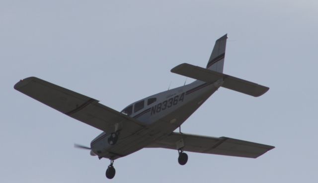 Piper Cherokee (N83364)