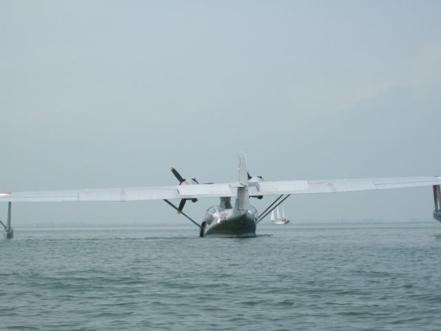 PH-PBY — - Catalina, waiting for passengers on the surface of the IJselmeer near Muiden, Netherlands