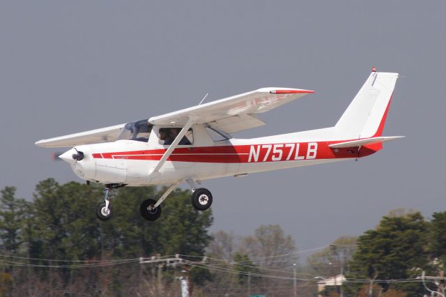 Cessna 152 (N757LB)