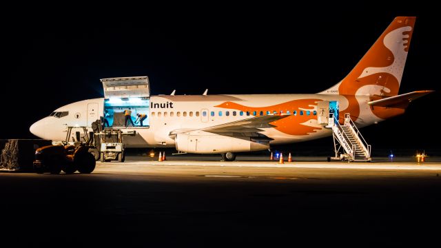 Boeing 737-200 (C-GAIG)