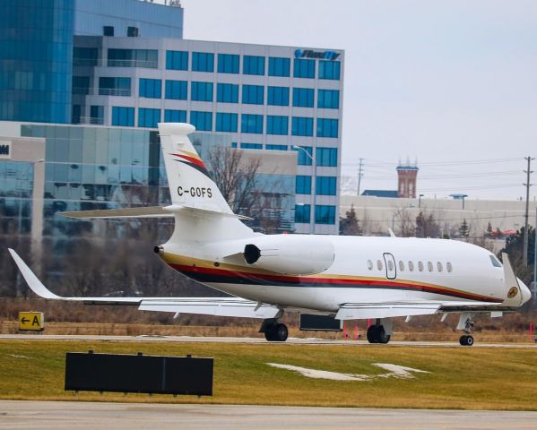 Dassault Falcon 2000 (C-GOFS)
