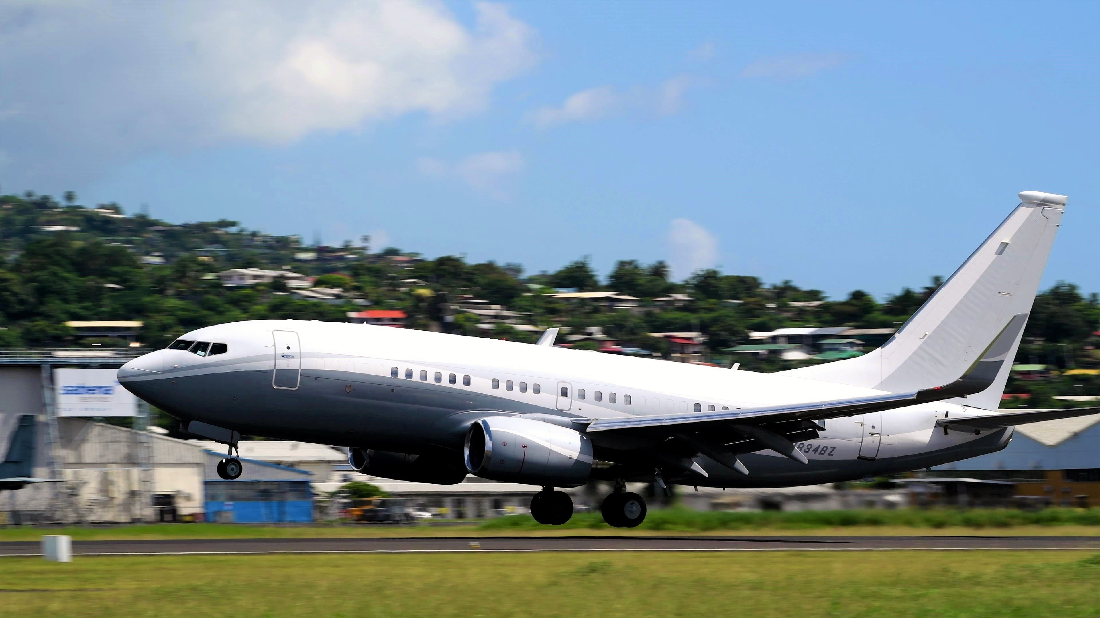 Boeing 737-700 (EDG34)