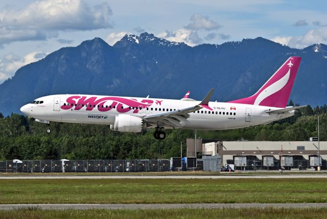 Boeing 737 MAX 8 (C-GLVU)