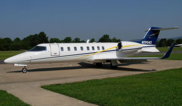 Learjet 45 (N1904S)