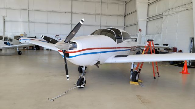 North American Navion (N20000)