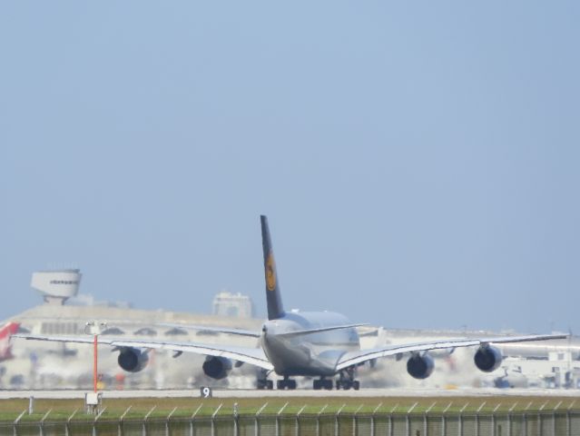 Airbus A380-800 (D-AIMH)