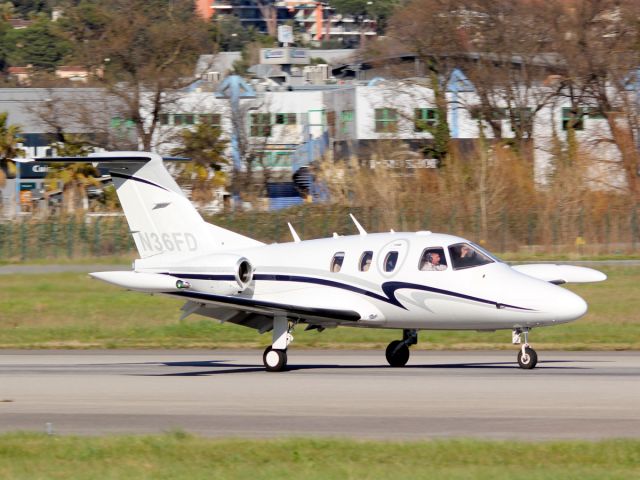 Cessna Skyhawk (N36FD)