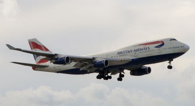 Boeing 747-400 (G-BNLN)