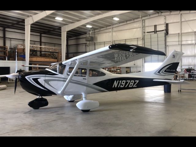 Cessna Skylane (N197BZ)