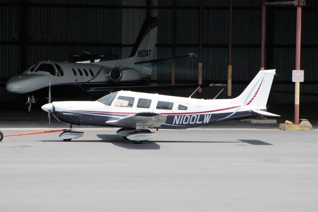 Piper Saratoga (N100LW)