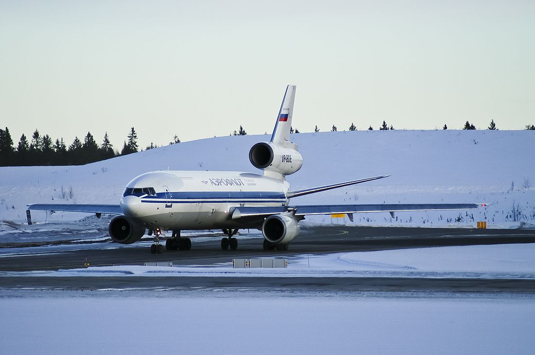 McDonnell Douglas DC-10 (VP-BDE)