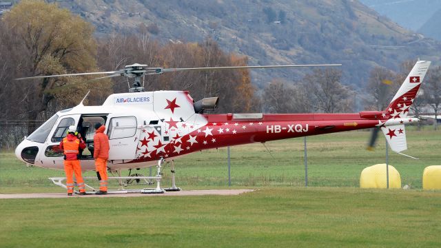 Eurocopter AS-350 AStar (HB-XQJ) - 1998 AS350 B3 Ecureuil, Air-Glaciers, Heliport Raron, Switzerland, Nov 27, 2023