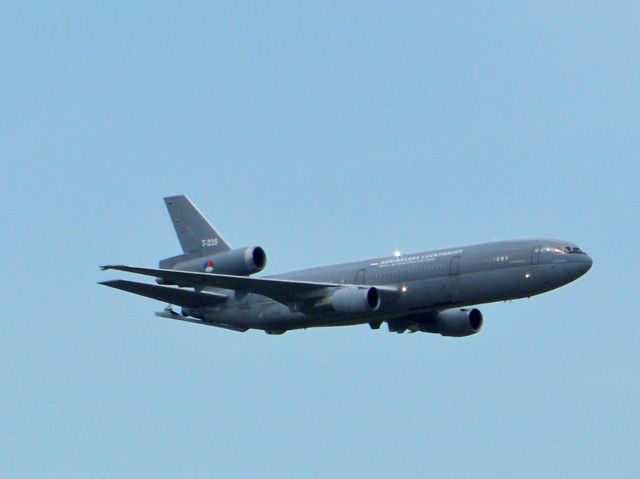 McDonnell Douglas DC-10 (T235)