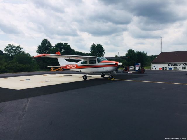 Cessna Centurion (N210DR) - 1978 Cessna T210N, N210DR, taken 7/19/2020 at 4G4 (Youngstown Elser Metro Airport) by Andrew Parent.