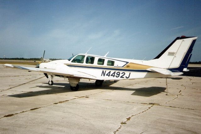 Beechcraft Baron (58) (N4492J) - Seen here in Jan-92.