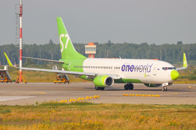 Boeing 737-800 (RA-73664)