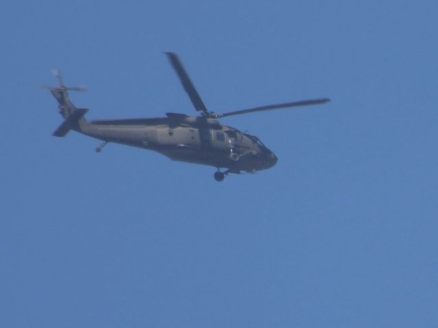 Sikorsky S-70 (0820104) - LUNAR77br /TUL-SGFbr /04/06/22
