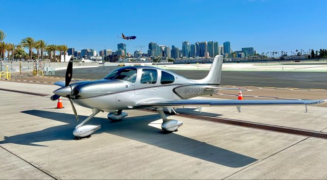 Cirrus SR-22 (N529PV)