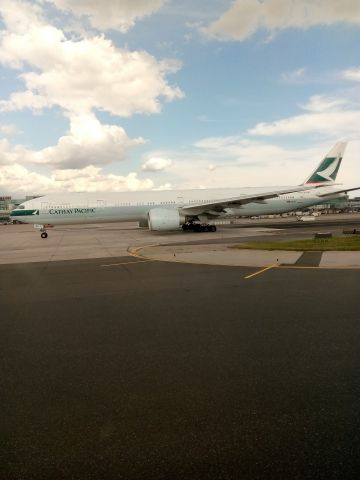 BOEING 777-300ER (B-KQP)