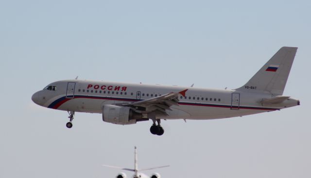 Airbus A319 (VQ-BAT)