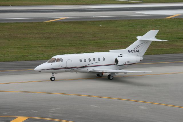 Hawker 800 (N415JA)