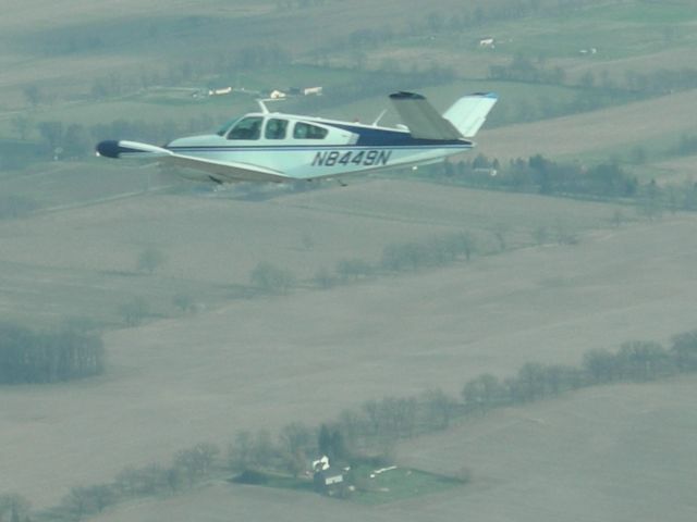 Beechcraft 35 Bonanza (N8449N)