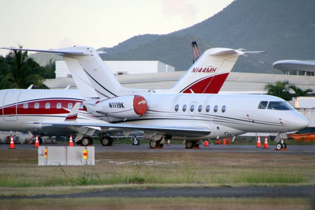 Hawker Beechcraft 4000 (N1119K) - Seen here on 15-Nov-19.