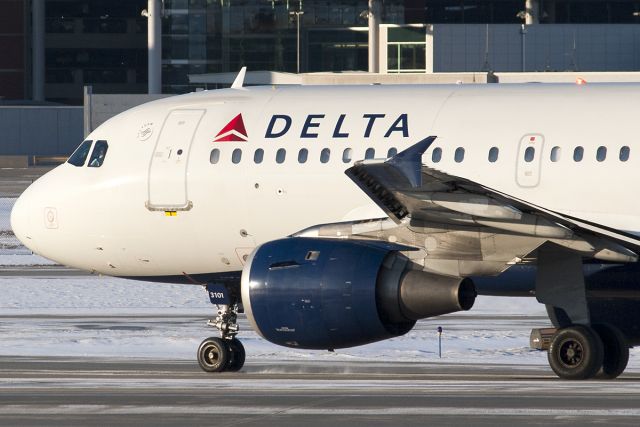 Airbus A319 (N301NB)