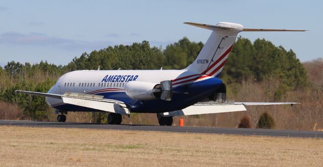 Douglas DC-9-10 (N783TW) - An Ameristar McDonnell Douglas DC-9-15F in new paint with flaps, spoilers, and thrust reversers deployed in its landing roll at Boswell Field, Talladega Municipal Airport, AL - February 25, 2022.