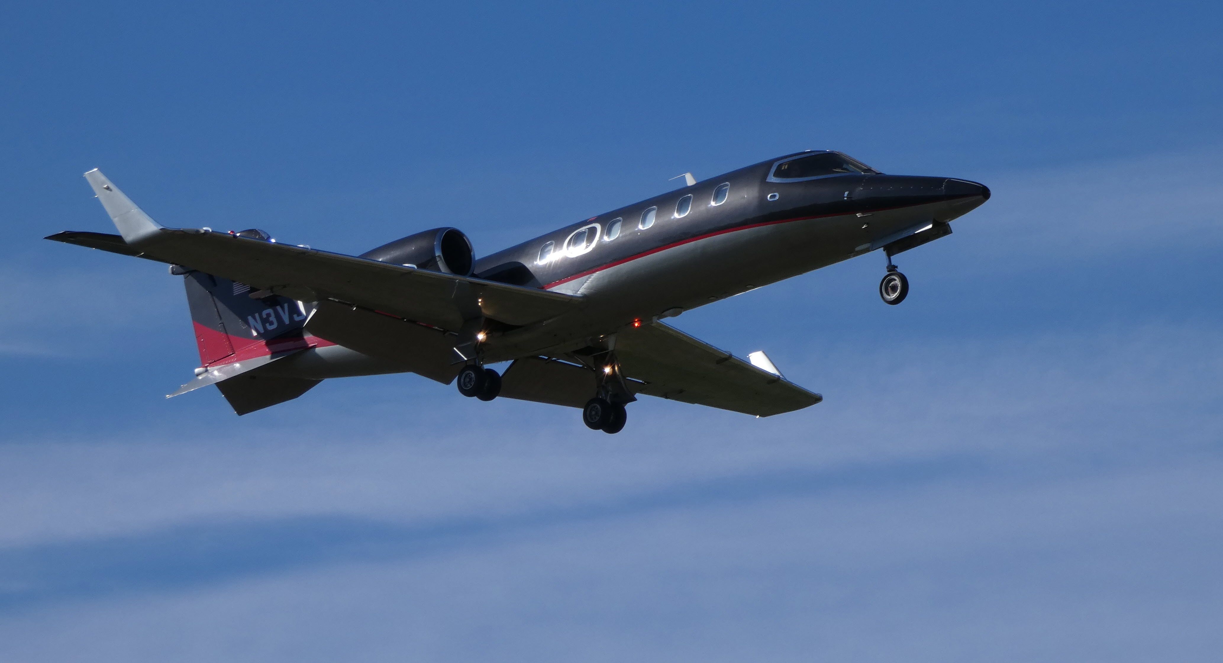 Learjet 31 (N3VJ) - On final is this 1991 Learjet 31A in the Spring of 2019. Currently configured for Medevac duty.