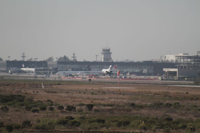 Hawker 800 (XA-AOV) - FINAL APPROACH 27 MMTJ