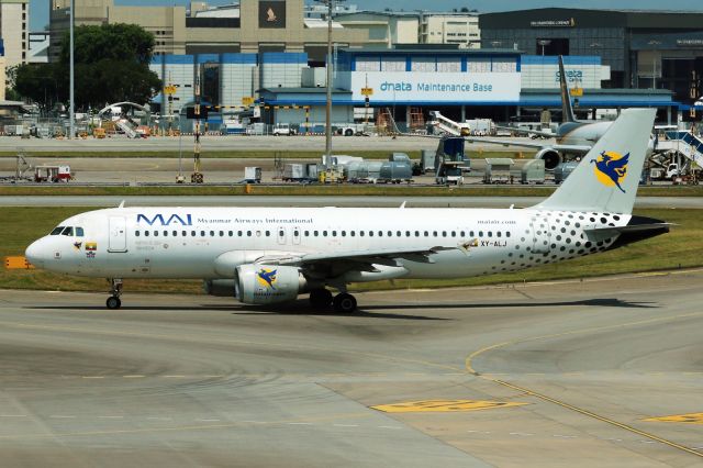 Airbus A320 (XY-ALJ)