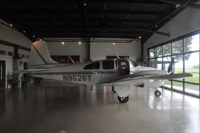 Beechcraft Travel Air (N9526Y)