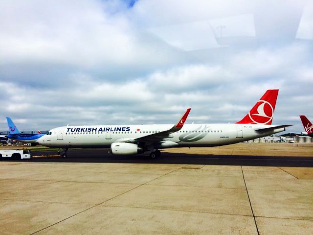 Airbus A321 (TC-JSA) - TURKISH A321 READY TO TAXY AT EGGW!