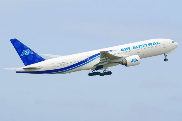 Boeing 777-200 (F-ORUN)