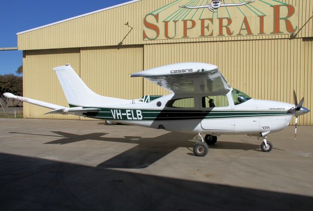 Cessna Centurion (VH-ELB) - Immaculate Cessna 210L fitted with survey magnetometer at Armidale NSW