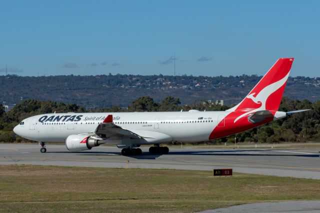 Airbus A330-300 (VH-EBA) -  A330-202 cn  508. QFA VH-EBA Craddle Mountain lining up rwy 03 YPPH 20 May 2023