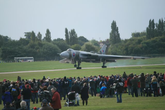 XH558 —